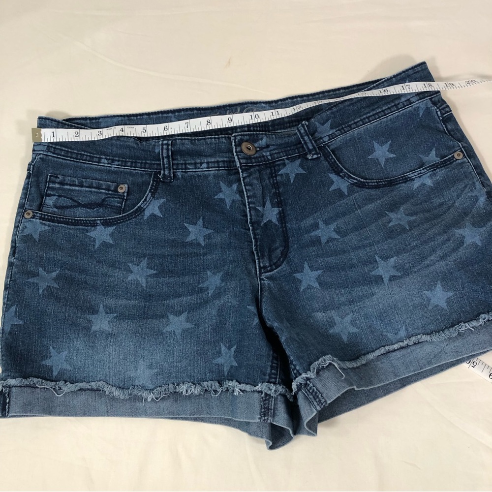Faded Glory Star Print Denim Shorts Sz 14 - Picture 5 of 8